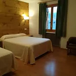 Vicente Отель *